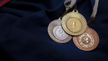 gold silver and bronze medals