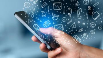 hand clicking on smartphone apps